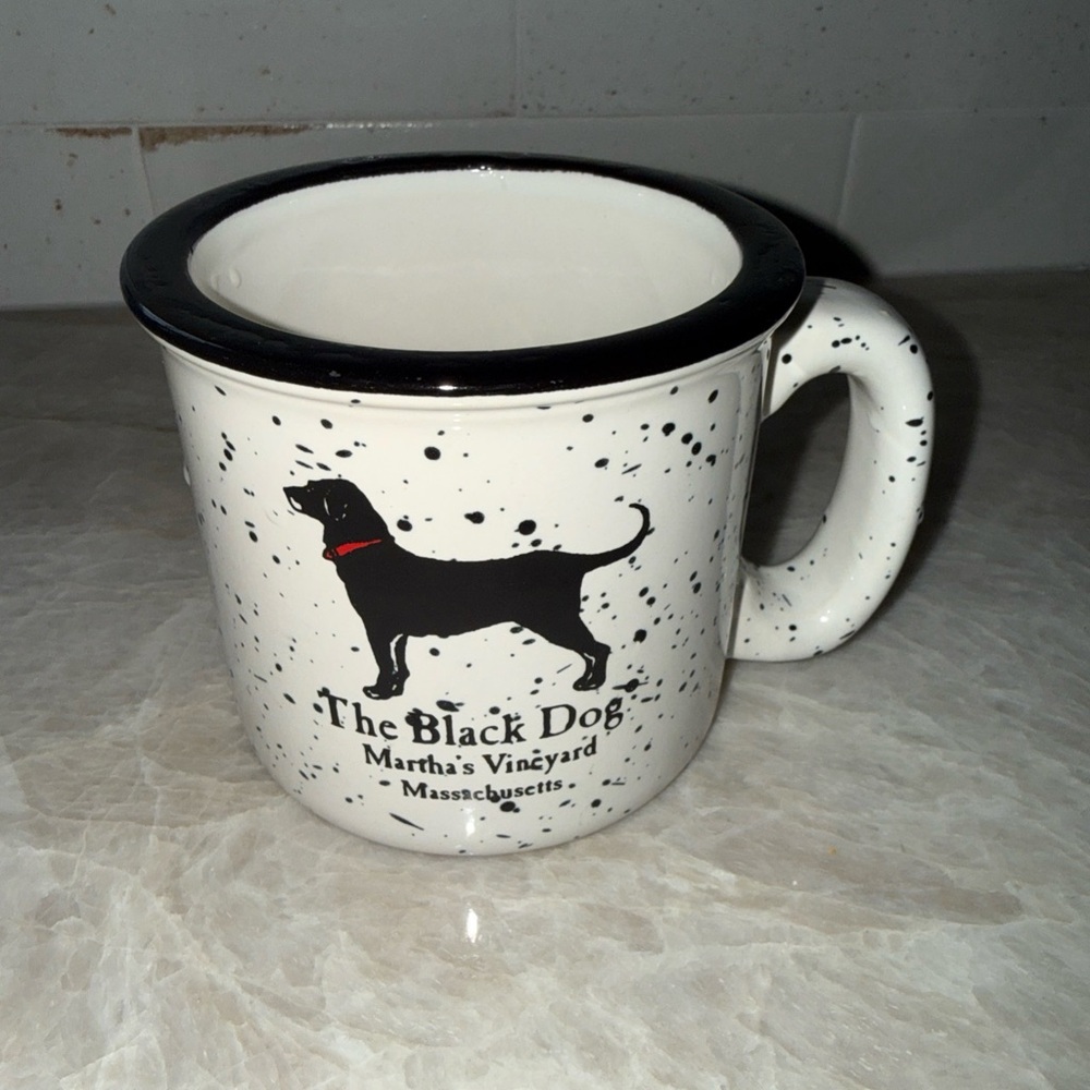 The Black Dog Martha’s Vineyard Speckled Mug - Picture 2 of 5